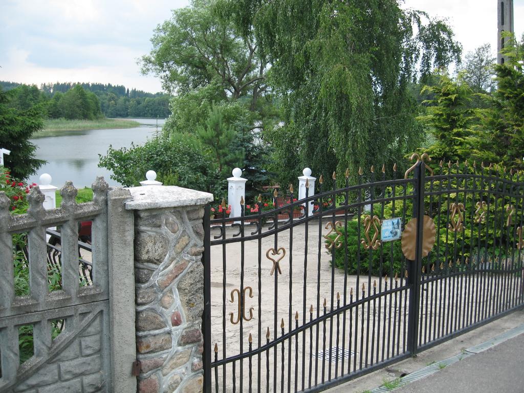 Dom Nad Jeziorem Apartment Raszag