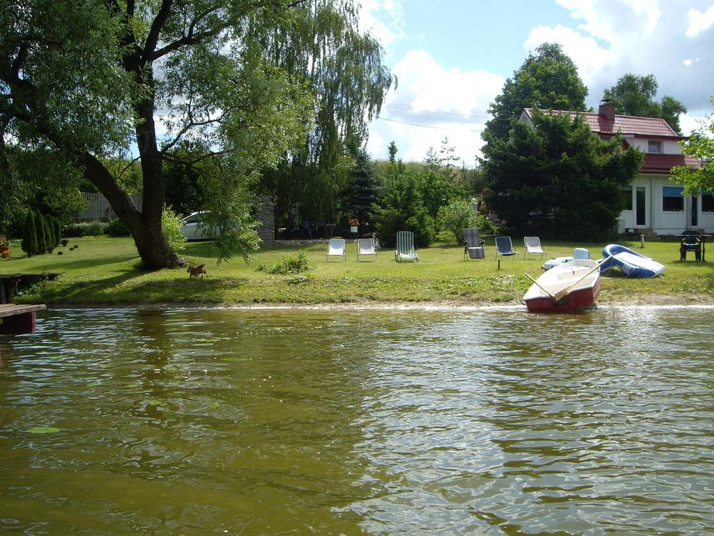 Dom Nad Jeziorem Raszag